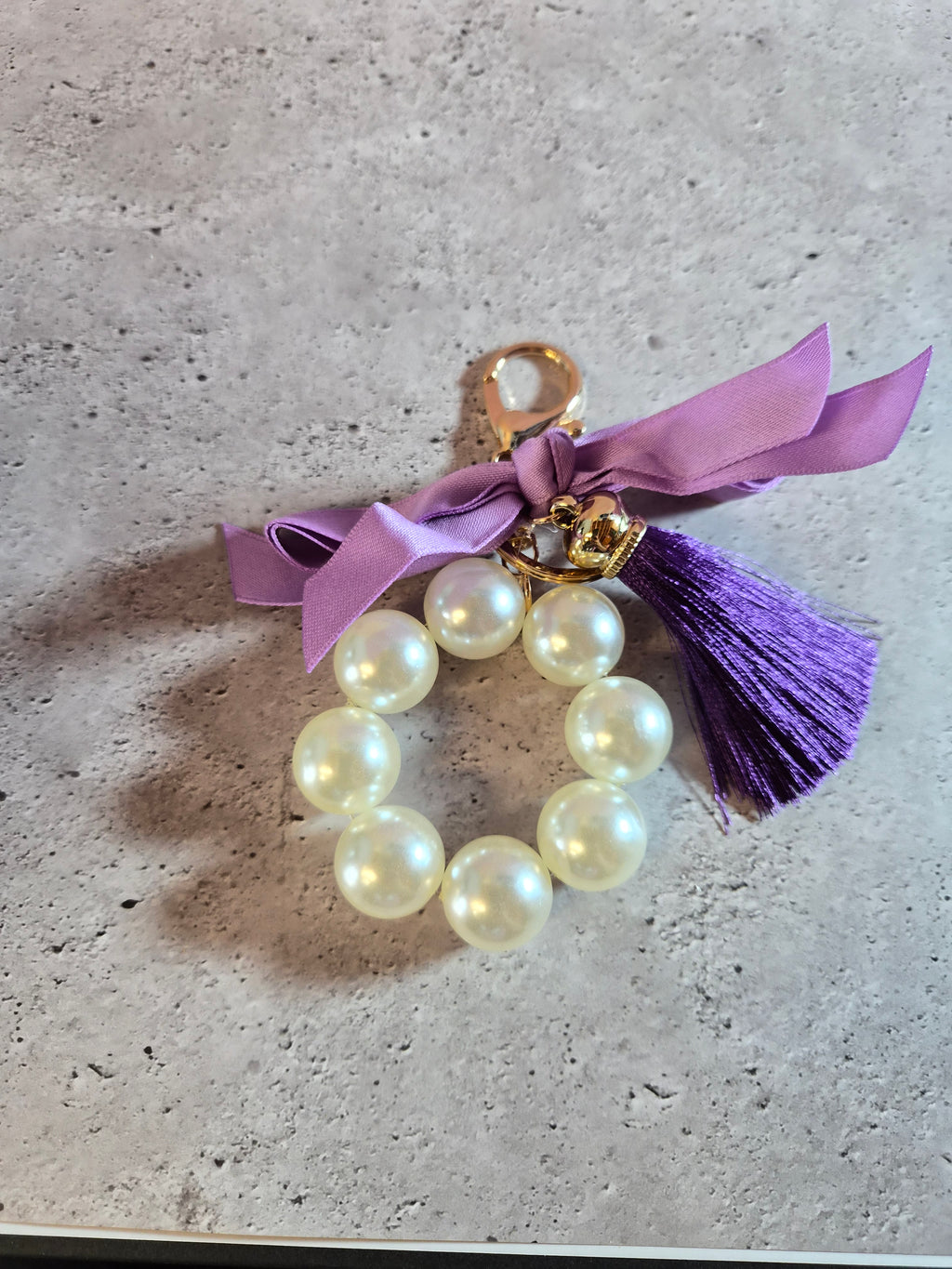 Large Pearl Wristlet