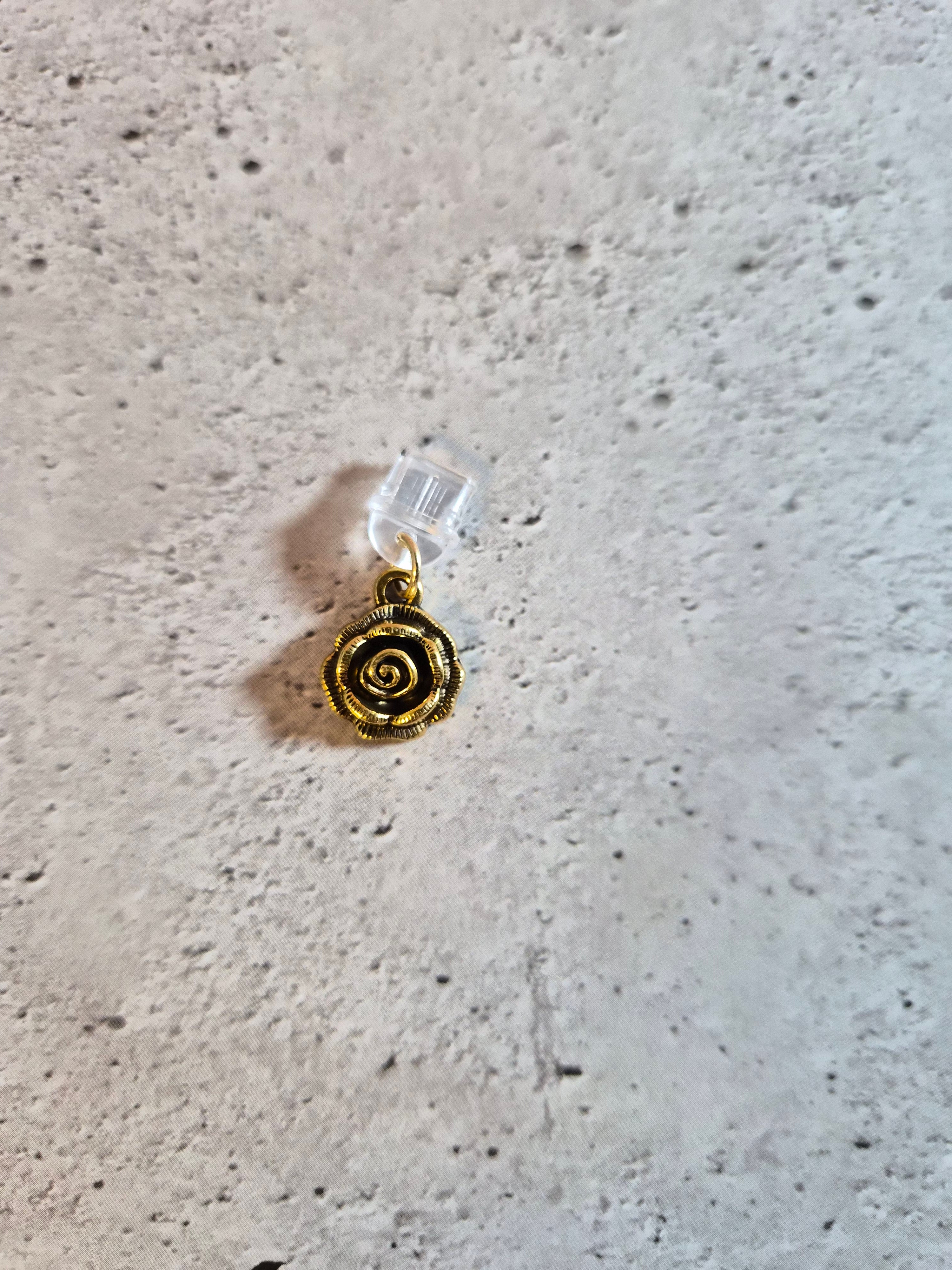 Gold Themed Kindle dust Charms
